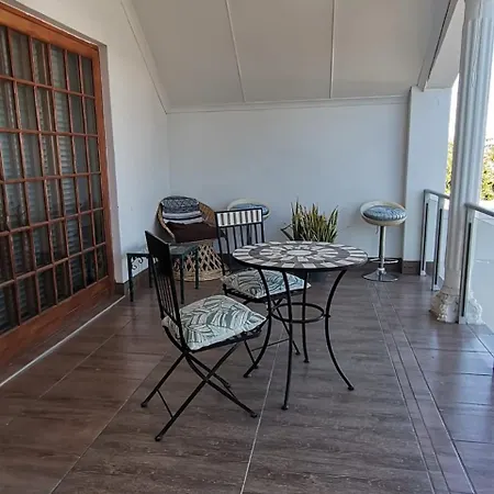 The Whitehouse Apartment Oudtshoorn Exterior photo