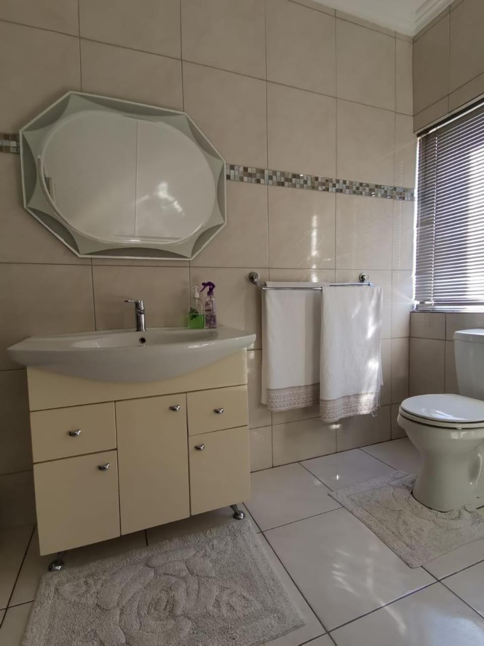 Homestay The Whitehouse Oudtshoorn